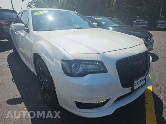 2023 Chrysler 300 Touring L – miniatura 4