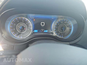 2023 Chrysler 300 Touring L – miniatura 9