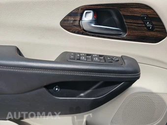 2023 Chrysler Pacifica Hybrid Limited 121.6" WB - miniatura 9