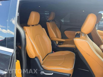 2023 Chrysler Pacifica Hybrid Pinnacle 121.6" WB - miniatura 14
