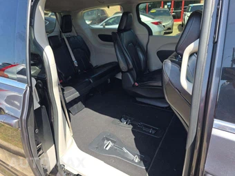 2023 Chrysler Pacifica Hybrid Touring L 121.6" WB - miniatura 17