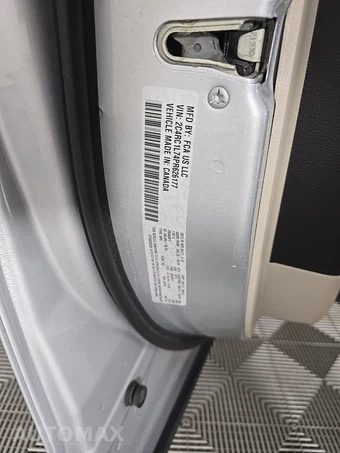2023 Chrysler Pacifica Hybrid Touring L 121.6" WB - miniatura 16
