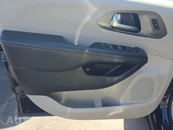 2023 Chrysler Pacifica Hybrid Touring L 121.6" WB - miniatura 9