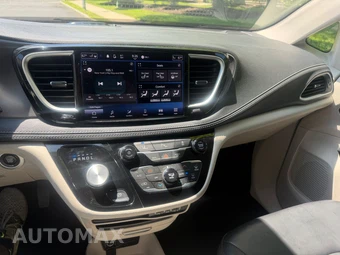 2023 Chrysler Pacifica Hybrid Touring L 121.6" WB - miniatura 16