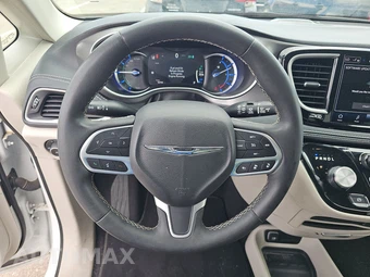 2023 Chrysler Pacifica Hybrid Touring L 121.6" WB - miniatura 10