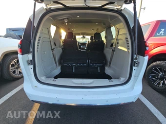 2023 Chrysler Pacifica Hybrid Touring L 121.6" WB - miniatura 16