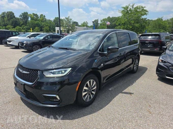 2023 Chrysler Pacifica Hybrid Touring L 121.6" WB - car from the USA, Manheim Buy-Now listing at AUTOMAX