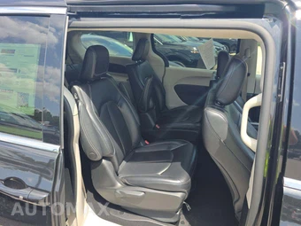 2023 Chrysler Pacifica Hybrid Touring L 121.6" WB - miniatura 17