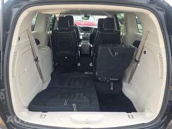 2023 Chrysler Pacifica Hybrid Touring L 121.6" WB - miniatura 17