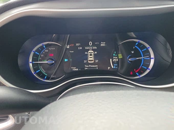 2023 Chrysler Pacifica Hybrid Touring L 121.6" WB - miniatura 12
