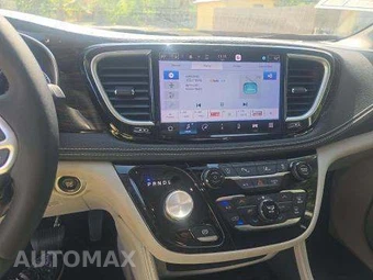 2023 Chrysler Pacifica Limited 121.6" WB - miniatura 11