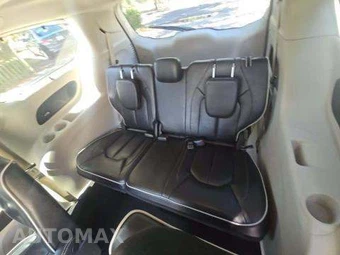 2023 Chrysler Pacifica Limited 121.6" WB - miniatura 15