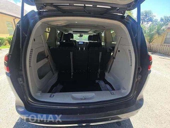 2023 Chrysler Pacifica Limited 121.6" WB - miniatura 16