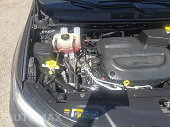 2023 Chrysler Pacifica Limited 121.6" WB - miniatura 29