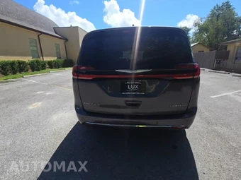 2023 Chrysler Pacifica Limited 121.6" WB - miniatura 4