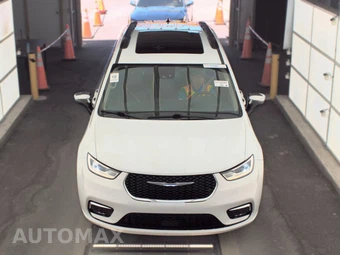 2023 Chrysler Pacifica Limited 121.6" WB - miniatura 2