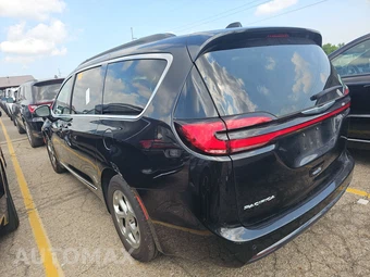 2023 Chrysler Pacifica Limited 121.6" WB - miniatura 6