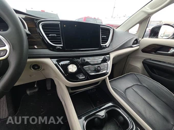 2023 Chrysler Pacifica Limited 121.6" WB - miniatura 11