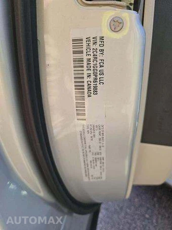 2023 Chrysler Pacifica Limited 121.6" WB - miniatura 5