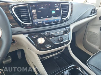 2023 Chrysler Pacifica Limited 121.6" WB - miniatura 11