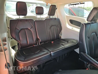 2023 Chrysler Pacifica Limited 121.6" WB - miniatura 14
