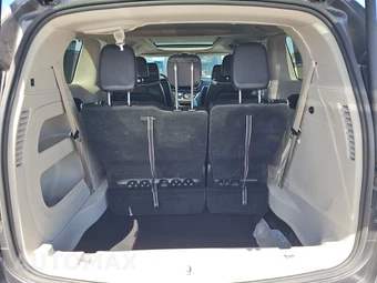 2023 Chrysler Pacifica Limited 121.6" WB - miniatura 17