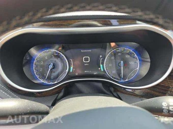 2023 Chrysler Pacifica Limited 121.6" WB - miniatura 10