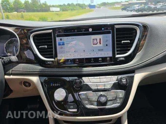 2023 Chrysler Pacifica Limited 121.6" WB - miniatura 11