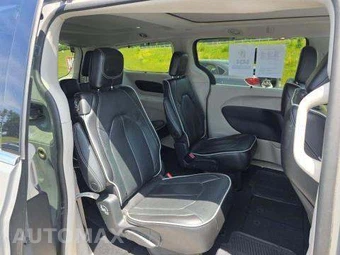 2023 Chrysler Pacifica Limited 121.6" WB - miniatura 18