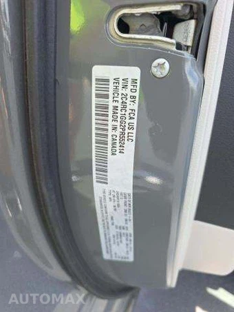 2023 Chrysler Pacifica Limited 121.6" WB - miniatura 6
