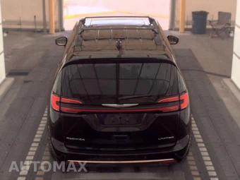2023 Chrysler Pacifica Limited 121.6" WB - miniatura 5