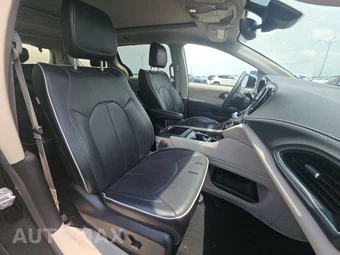 2023 Chrysler Pacifica Limited 121.6" WB - miniatura 8