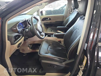 2023 Chrysler Pacifica Limited 121.6" WB - miniatura 7