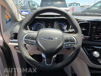 2023 Chrysler Pacifica Limited 121.6" WB - miniatura 10
