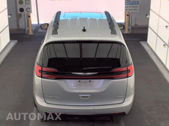 2023 Chrysler Pacifica Limited 121.6" WB - miniatura 5