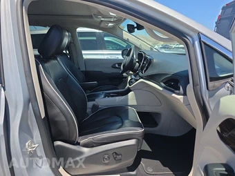 2023 Chrysler Pacifica Limited 121.6" WB - miniatura 8