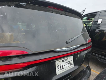 2023 Chrysler Pacifica Limited 121.6" WB – miniatura 17