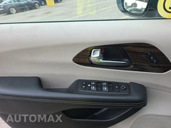 2023 Chrysler Pacifica Limited 121.6" WB – miniatura 9