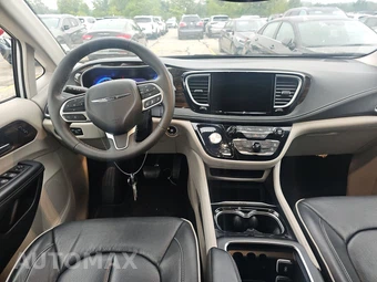 2023 Chrysler Pacifica Limited 121.6" WB - miniatura 11