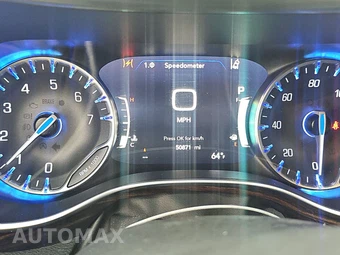 2023 Chrysler Pacifica Limited 121.6" WB - miniatura 12