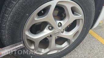 2023 Chrysler Pacifica Limited 121.6" WB - miniatura 27