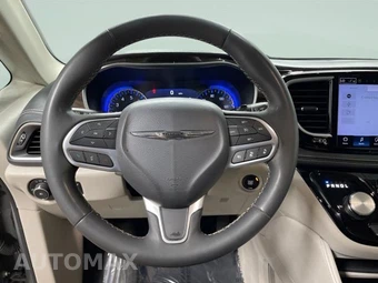 2023 Chrysler Pacifica Limited 121.6" WB - miniatura 6