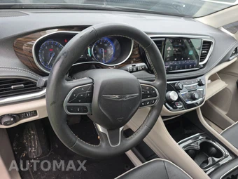 2023 Chrysler Pacifica Limited 121.6" WB - miniatura 10