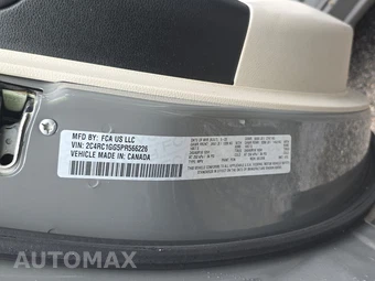 2023 Chrysler Pacifica Limited 121.6" WB - miniatura 15