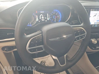 2023 Chrysler Pacifica Limited 121.6" WB - miniatura 10