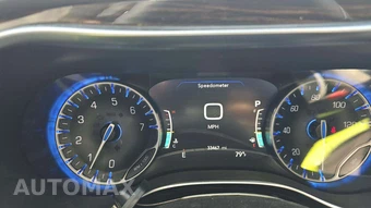 2023 Chrysler Pacifica Limited 121.6" WB - miniatura 18