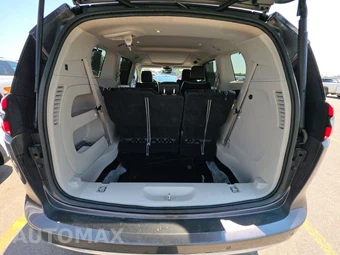 2023 Chrysler Pacifica Limited 121.6" WB - miniatura 17