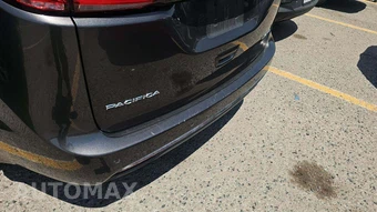 2023 Chrysler Pacifica Limited 121.6" WB - miniatura 27