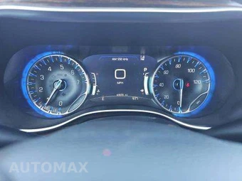 2023 Chrysler Pacifica Limited 121.6" WB - miniatura 10