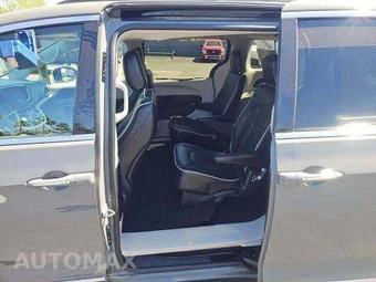 2023 Chrysler Pacifica Limited 121.6" WB - miniatura 14